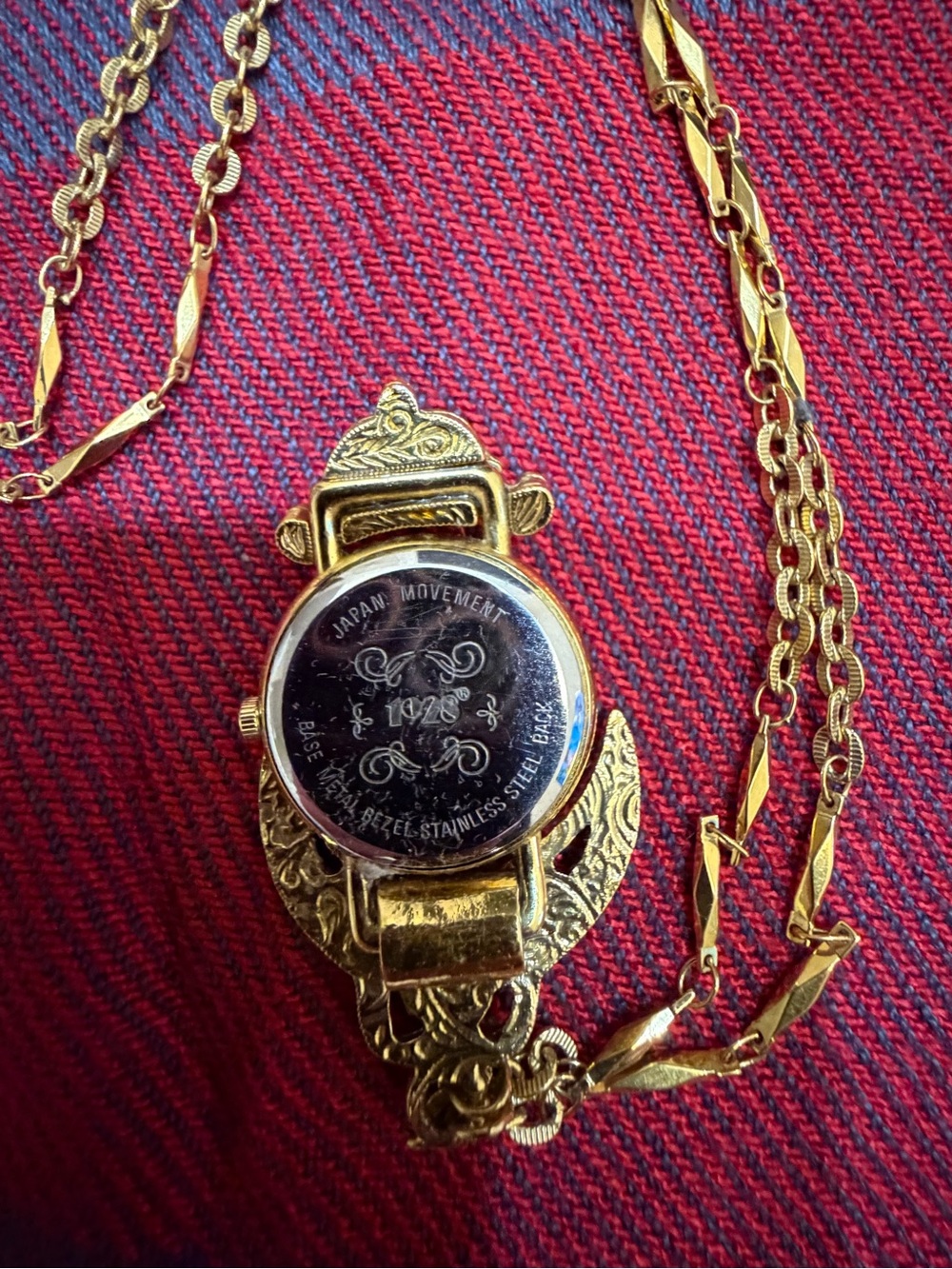 Vintage 1928 Jewelry Co Gold-Tone Swivel Pendant Watch Necklace 32’ Ladies - Picture 13 of 15